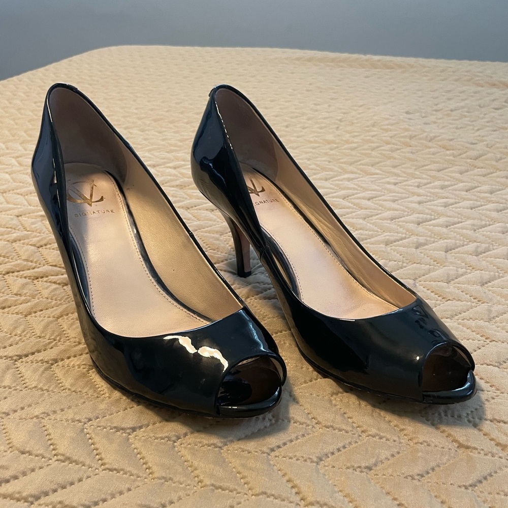 Vince Camuto black patent leather peep toe heels, size 8.